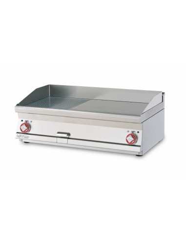 Professional Electric Fry Top - 3-/, 5-smooth,...