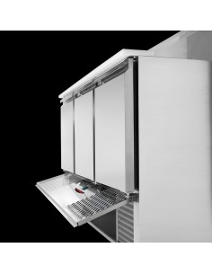 Saladette refrigerata - N.3 porte - cm 138x70x88 h 2