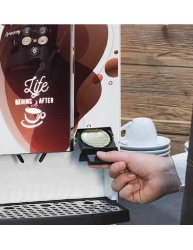 Distributore bevande solubili adatto anche a capsule da 4 litri