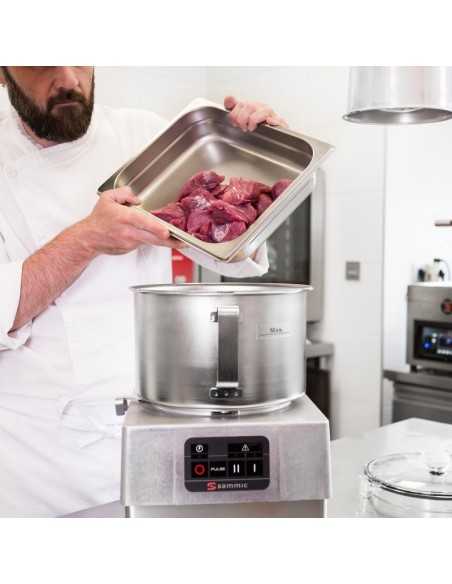 Cutter..- Capacidad lt 8 - N. 2 velocidades - cm 28.6 x 38.7 x 47.3 h