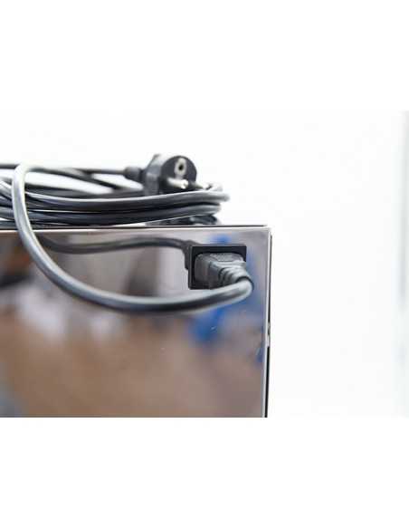 UV-C sterilizer for objects with 1 shelf