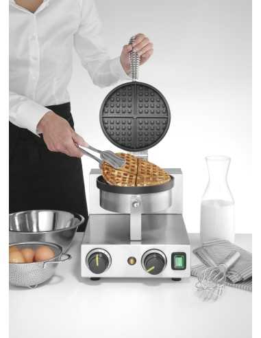 Professional waffle maker for 20 waffles per hour