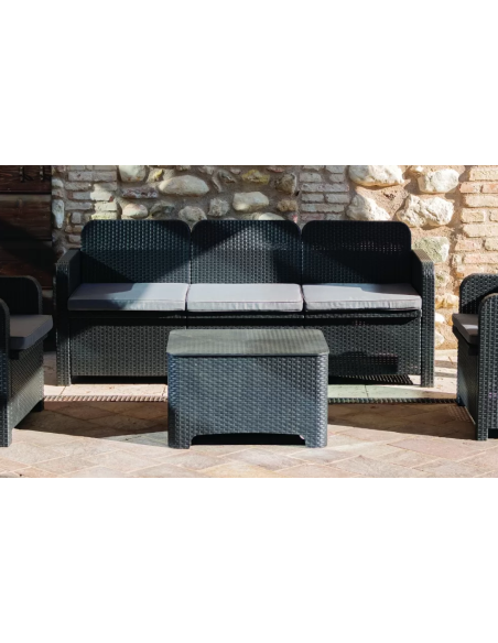 Rattan Set - Two armchairs - Sofa 3 seats - Table cm 67.5 x 57 x 40 h