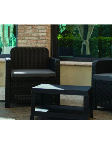Set in rattan - Due poltrone - Tavolo cm 59 x...