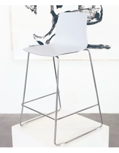 Polypropylene stool - Dimensions cm 49 x 47 x 98 h