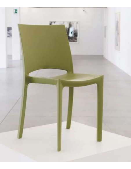 Polypropylene chair - Dimensions cm 48 x 49 x 80.5 h