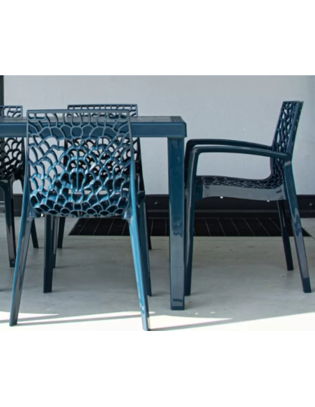 Polypropylene armchair - Dimensions cm 56.5 x 55 x 81 h