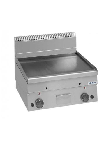400 L fridge, 5 GN2/3 oven with stand, 4-burner...