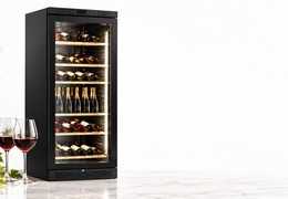 Vinotecas y armarios para vino profesionales: conservación, organización y servicio en restauración