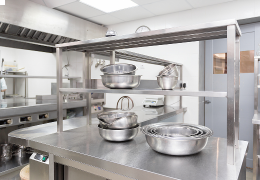 Difference Between AISI 304 and AISI 430 Stainless Steel: Which One Should You Choose for Your Professional Equipment?